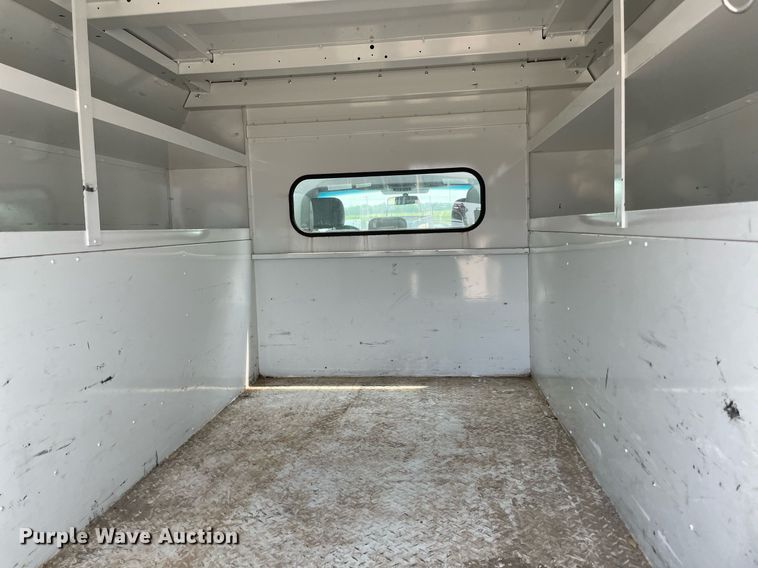 image for item DM0260 2018 Ford F250 Super Duty  SuperCab utility bed pickup truck