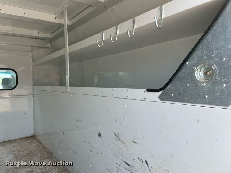 image for item DM0260 2018 Ford F250 Super Duty  SuperCab utility bed pickup truck