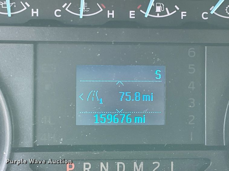 image for item DM0260 2018 Ford F250 Super Duty  SuperCab utility bed pickup truck