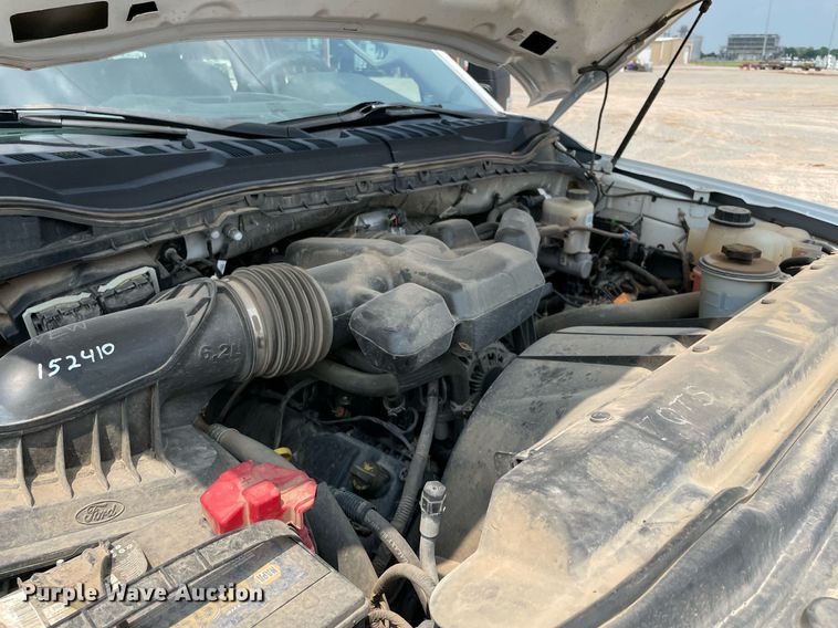 image for item DM0260 2018 Ford F250 Super Duty  SuperCab utility bed pickup truck