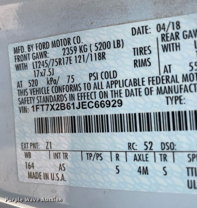 image for item DM0260 2018 Ford F250 Super Duty  SuperCab utility bed pickup truck