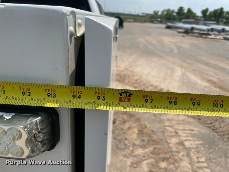 image for item DM0261 2017 Ford F350 Super Duty  SuperCab utility bed pickup truck