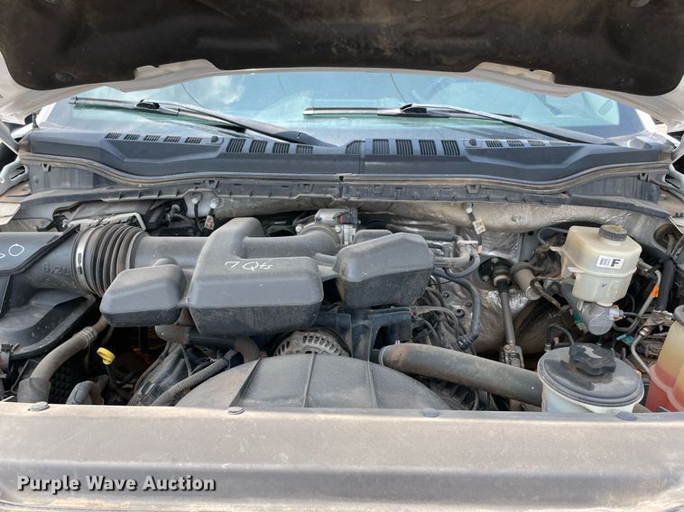 image for item DM0261 2017 Ford F350 Super Duty  SuperCab utility bed pickup truck