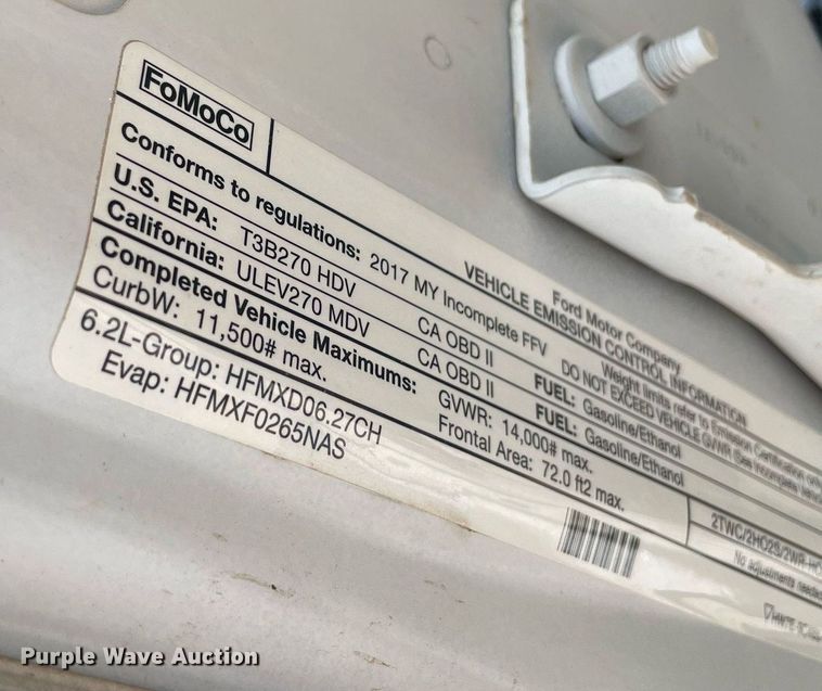 image for item DM0261 2017 Ford F350 Super Duty  SuperCab utility bed pickup truck