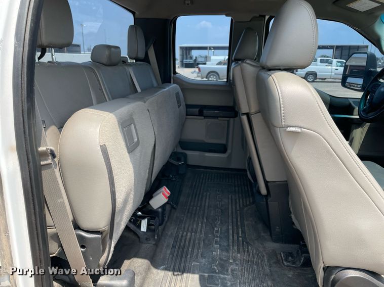 image for item DM0262 2017  Ford F350 Super Duty  SuperCab utility bed pickup truck