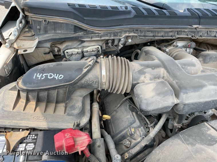 image for item DM0262 2017  Ford F350 Super Duty  SuperCab utility bed pickup truck