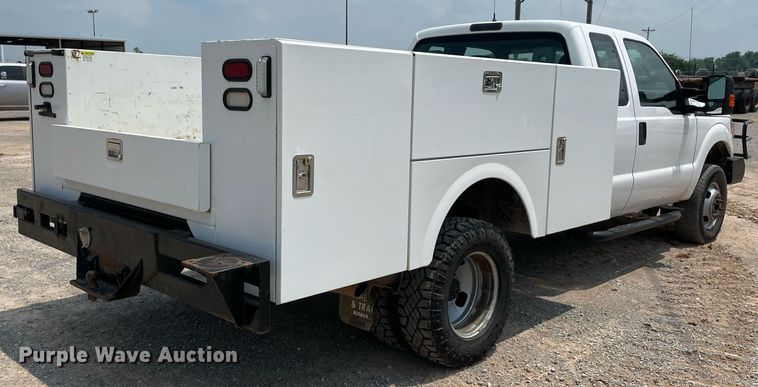 image for item DM0263 2016 Ford F350 Super Duty  SuperCab utility bed pickup truck