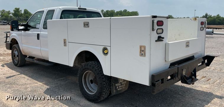 image for item DM0263 2016 Ford F350 Super Duty  SuperCab utility bed pickup truck