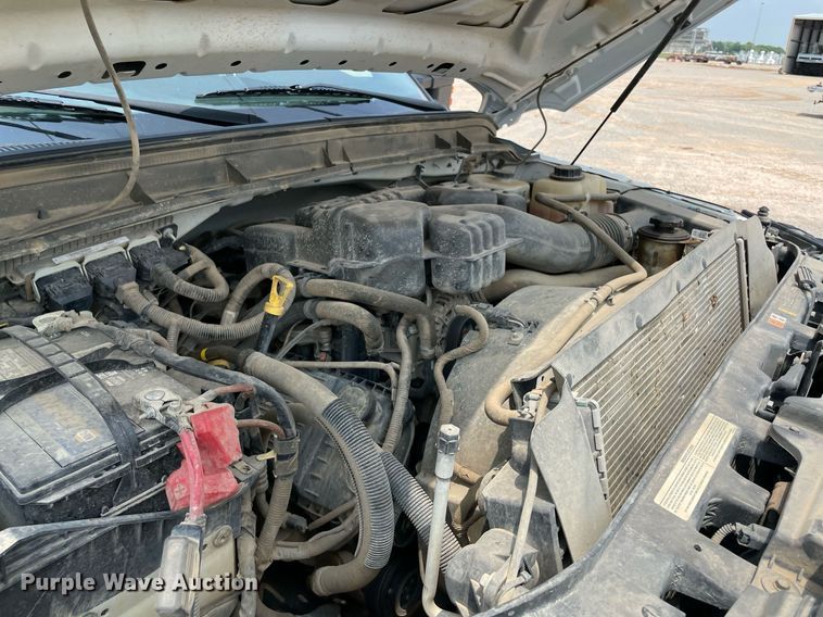 image for item DM0263 2016 Ford F350 Super Duty  SuperCab utility bed pickup truck