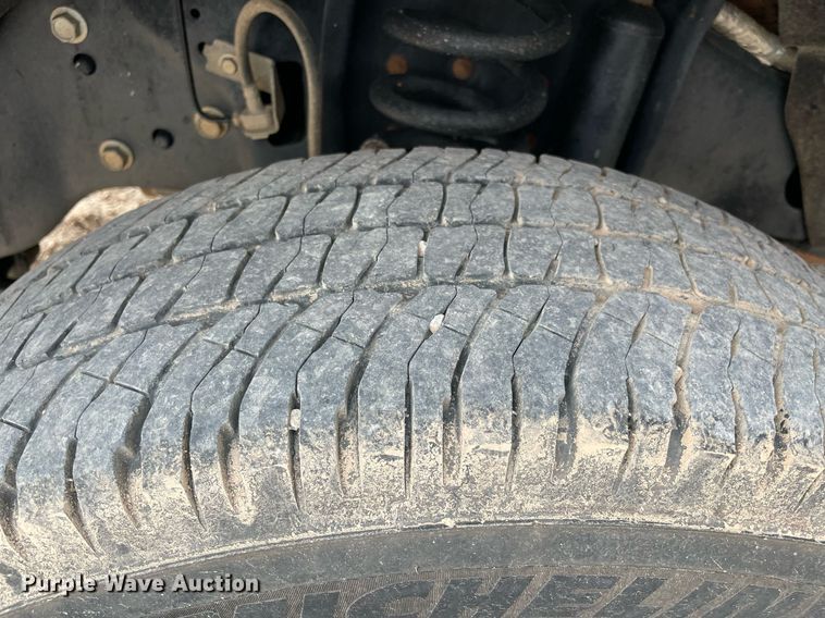 image for item DM0263 2016 Ford F350 Super Duty  SuperCab utility bed pickup truck