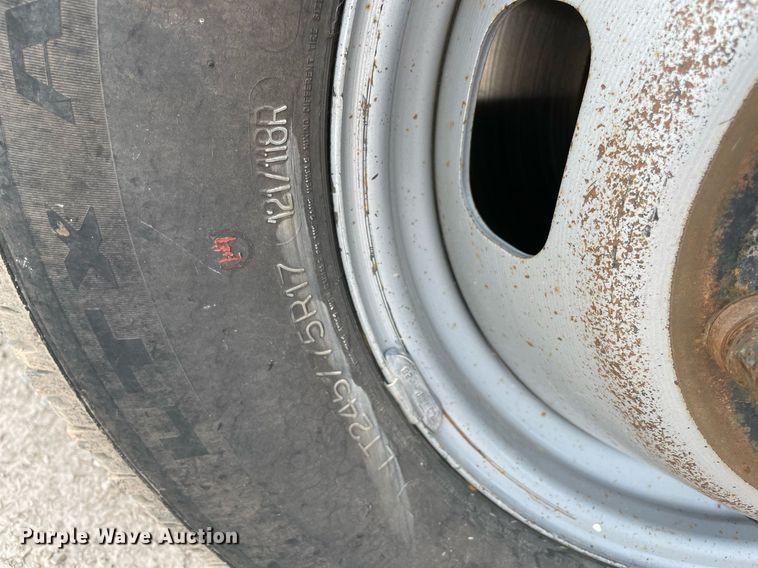 image for item DM0263 2016 Ford F350 Super Duty  SuperCab utility bed pickup truck