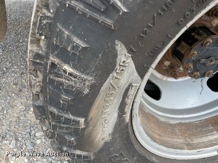 image for item DM0263 2016 Ford F350 Super Duty  SuperCab utility bed pickup truck