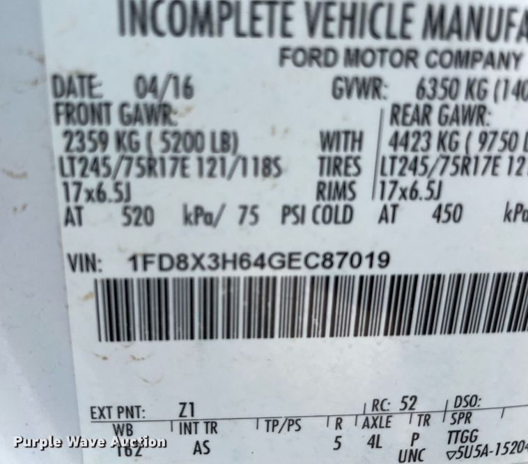 image for item DM0263 2016 Ford F350 Super Duty  SuperCab utility bed pickup truck