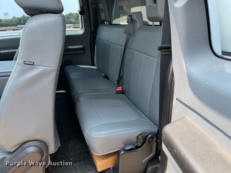 image for item DM0264 2016 Ford F250 Super Duty  SuperCab pickup truck