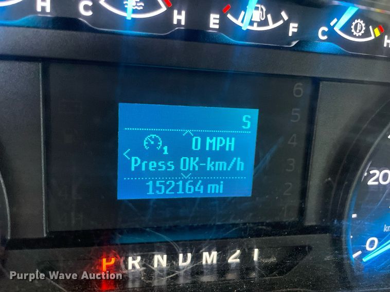 image for item DM0265 2017 Ford F350 Super Duty  SuperCab utility bed pickup truck