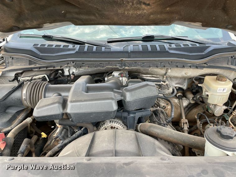 image for item DM0265 2017 Ford F350 Super Duty  SuperCab utility bed pickup truck