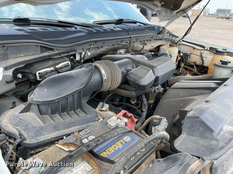 image for item DM0265 2017 Ford F350 Super Duty  SuperCab utility bed pickup truck