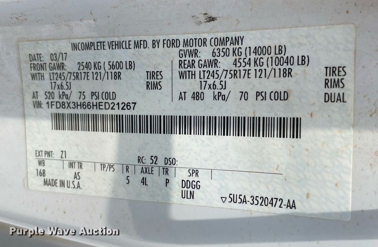 image for item DM0265 2017 Ford F350 Super Duty  SuperCab utility bed pickup truck