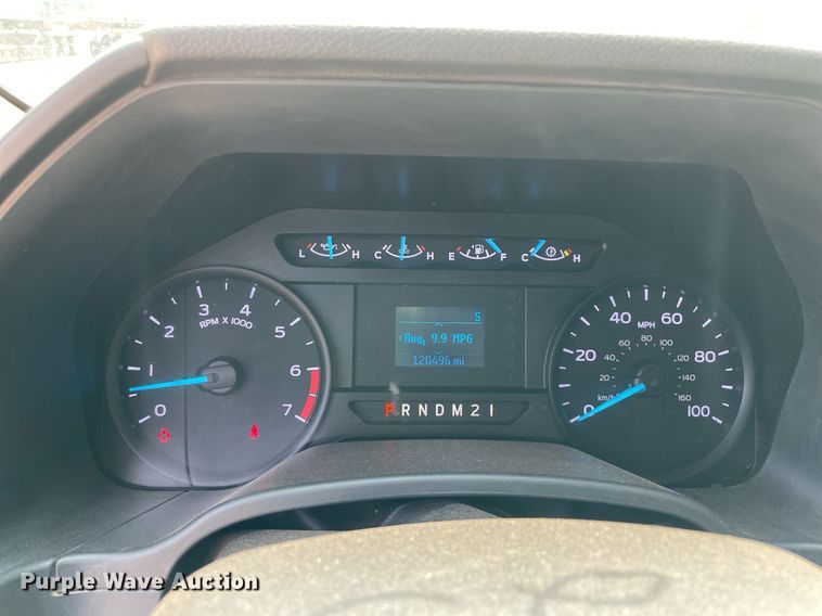 image for item DM0266 2018 Ford F350 Super Duty  SuperCab utility bed pickup truck