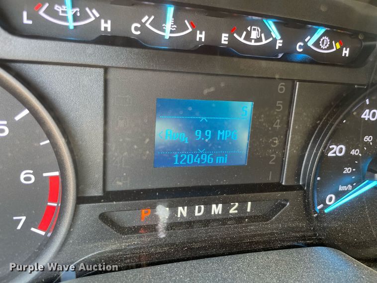 image for item DM0266 2018 Ford F350 Super Duty  SuperCab utility bed pickup truck