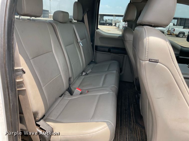 image for item DM0266 2018 Ford F350 Super Duty  SuperCab utility bed pickup truck