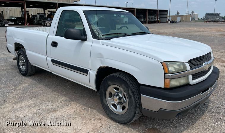 image for item DM0267 2004 Chevrolet Silverado 1500  pickup truck