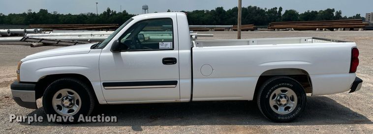 image for item DM0267 2004 Chevrolet Silverado 1500  pickup truck