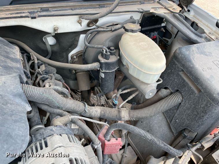 image for item DM0267 2004 Chevrolet Silverado 1500  pickup truck