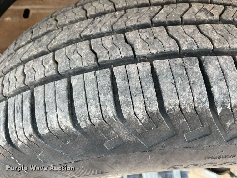 image for item DM0267 2004 Chevrolet Silverado 1500  pickup truck