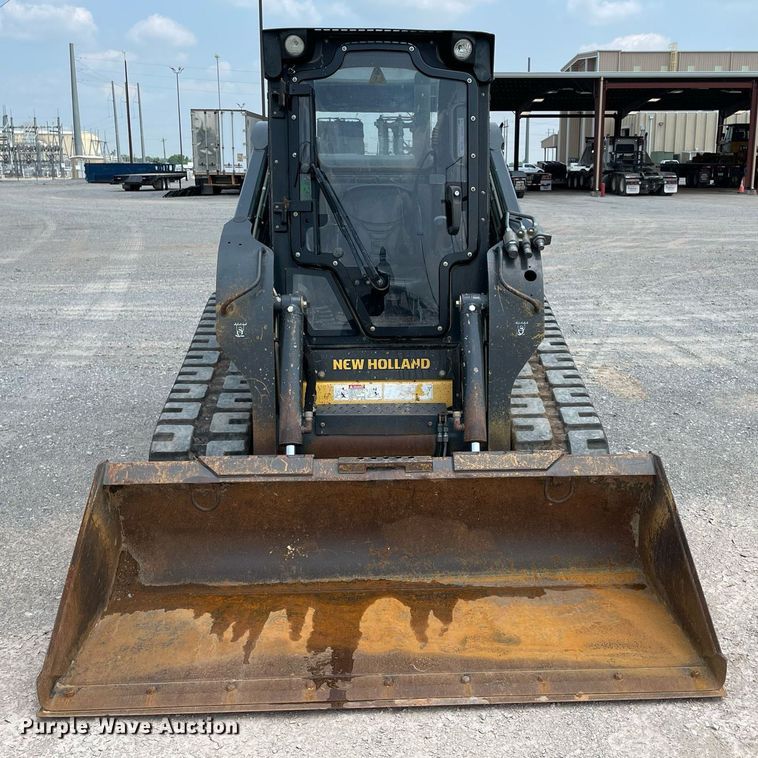 image for item DM0268 2013 New Holland C232  tracked skid steer loader