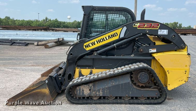 image for item DM0268 2013 New Holland C232  tracked skid steer loader