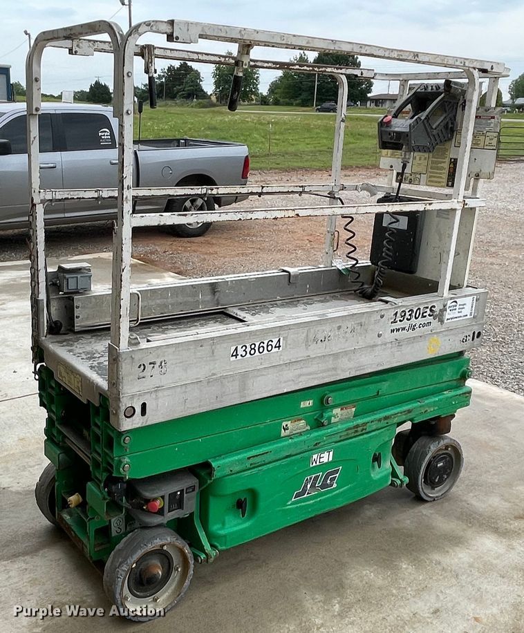 image for item DM0269 JLG 1930ES  scissor lift