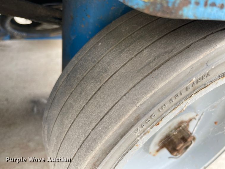 image for item DM0270 2014 Genie GR12  vertical lift