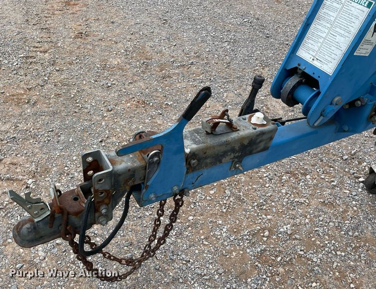 image for item DM0273 2002 Genie TMZ-34/19  boom lift
