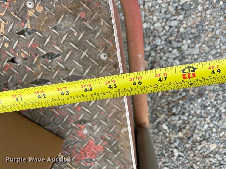 image for item DM0273 2002 Genie TMZ-34/19  boom lift