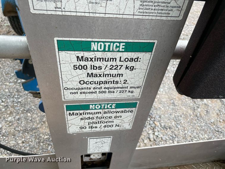 image for item DM0273 2002 Genie TMZ-34/19  boom lift