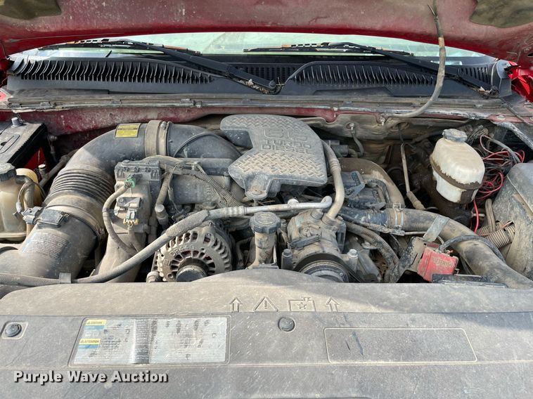 image for item DM0276 2007 Chevrolet Silverado 3500  Crew Cab flatbed pickup truck