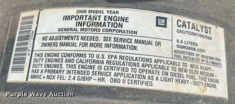 image for item DM0276 2007 Chevrolet Silverado 3500  Crew Cab flatbed pickup truck