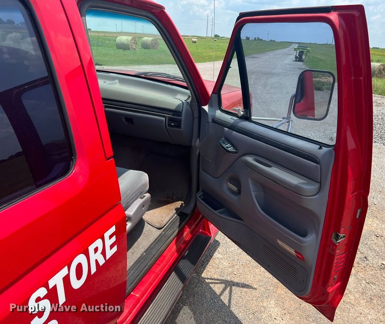 image for item DN3023 1996 Ford F350  Crew Cab rescue vehicle