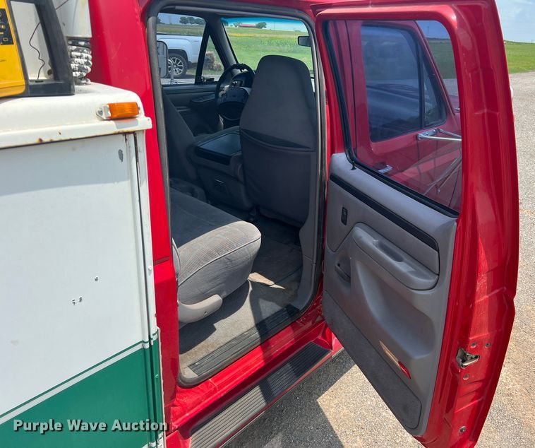 image for item DN3023 1996 Ford F350  Crew Cab rescue vehicle