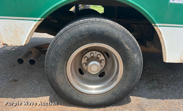 image for item DN3023 1996 Ford F350  Crew Cab rescue vehicle