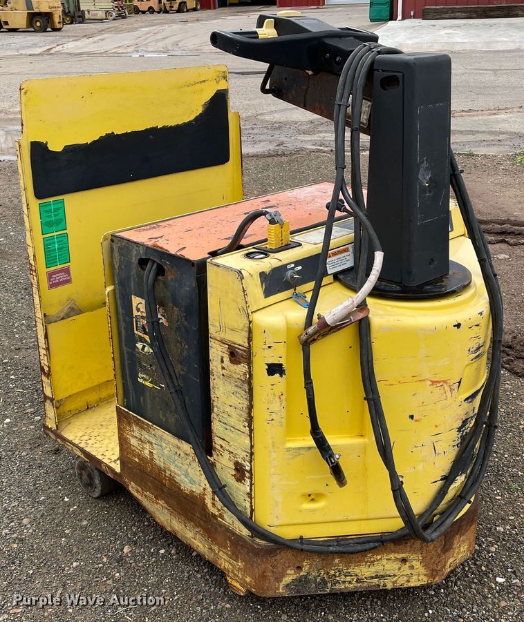 image for item DN4653 Hyster T5XT  tug