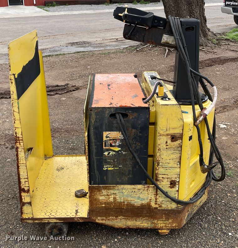 image for item DN4653 Hyster T5XT  tug
