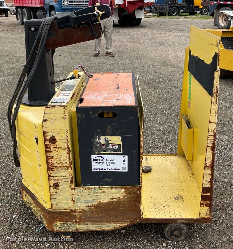 image for item DN4653 Hyster T5XT  tug