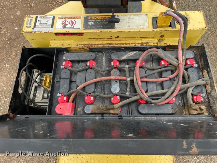 image for item DN4653 Hyster T5XT  tug