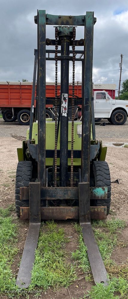 image for item DN4655 Clark C500-YS60  forklift
