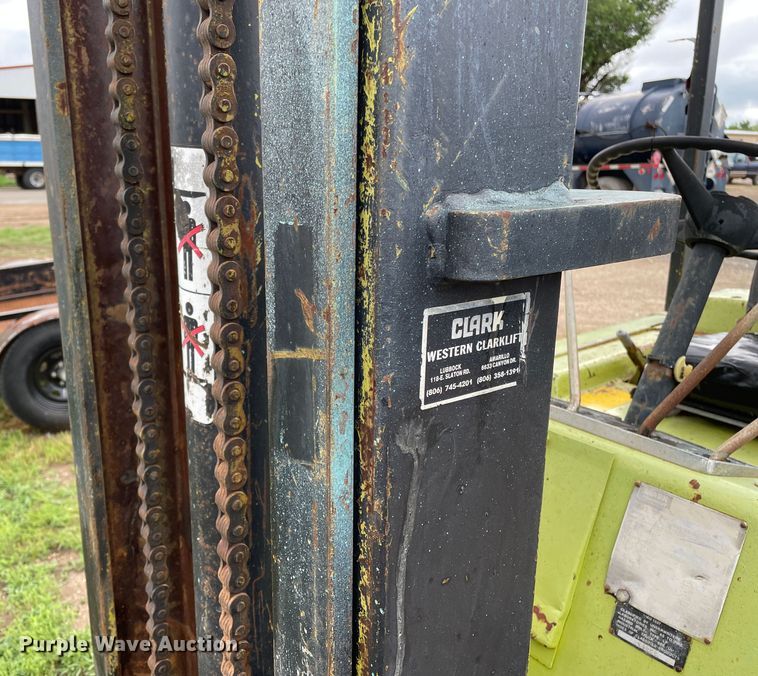 image for item DN4655 Clark C500-YS60  forklift