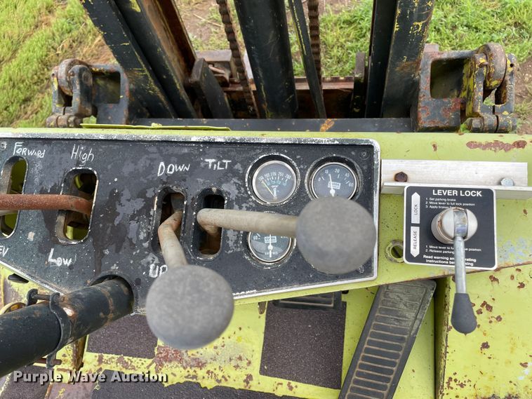 image for item DN4655 Clark C500-YS60  forklift