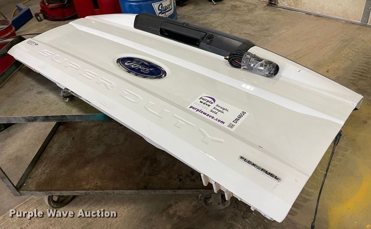 image for item DN4658 Tailgate