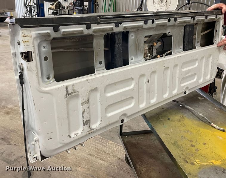 image for item DN4658 Tailgate